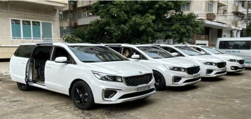 Đội xe 7 chỗ