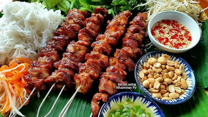 Đặc sản ba miền bún thịt nướng dân dã mà ngon tuyệt vời.